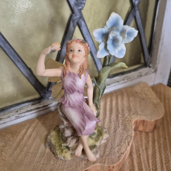 Romantic Fairies Figurine - Vintage 2001 - Fairy Girl with Blue Flower Trinket - Picture 1 of 5